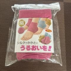 シルクかかとすべすべ 3色組 かかとケアのサムネイル