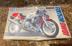 プラモデルFZR750のサムネイル