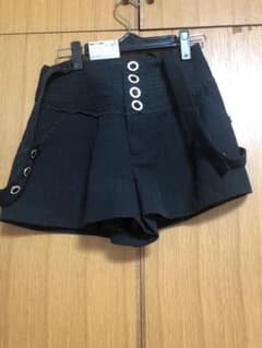 CECILMcBEE(セシルマグビー)取り外し可能サスペンダー付きショートパンツのサムネイル