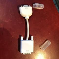 apple純正の変な変換ケーブルのサムネイル