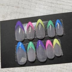 フレンチネイルチップのサムネイル