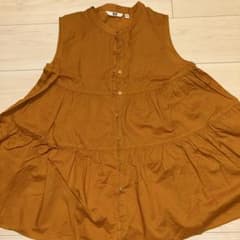 UNIQLO ノースリーブ ブラウスのサムネイル