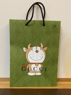 GUCCI×ドラえもん　ショッパー　限定　非売品のサムネイル