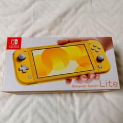 任天堂 Switch Lite イエロー　新品未開封のサムネイル