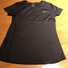 NIKE Tシャツ レディース4のサムネイル