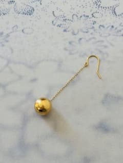 Jewelry Aimerジュエリーエメ⭐︎K18YG ボールフックピアス 片耳 