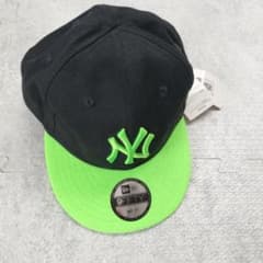 ニューエラ　 9FIFTY キャップ 黒/緑のサムネイル