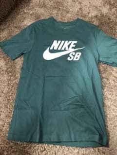 NIKE ナイキ Tシャツのサムネイル