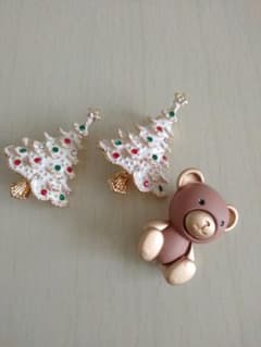 クリスマスツリーとクマのブローチ3点セットのサムネイル