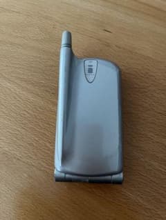携帯電話のサムネイル