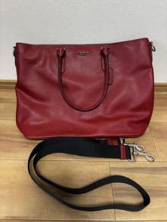 【美品】COACH コーチ 大容量 2WAY トートバッグ レザー 赤のサムネイル