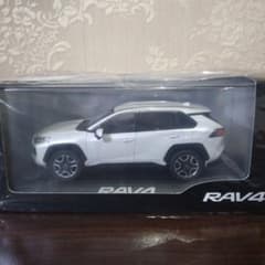 新品】トヨタRAV4 070ホワイトパール カラーサンプル ミニカー 1/30
