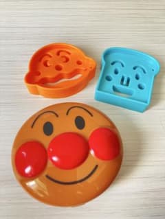 ☆アンパンマンマグネットスタンプ　お弁当抜き型セット　キャラクターグッズ　☆