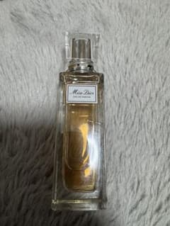 Miss Dior EAU DE PARFUM 香水のサムネイル