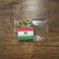 イラン ピンバッジ