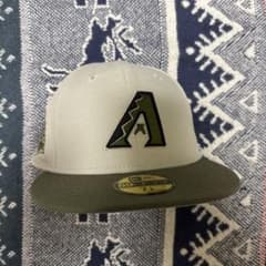 new era キャップのサムネイル