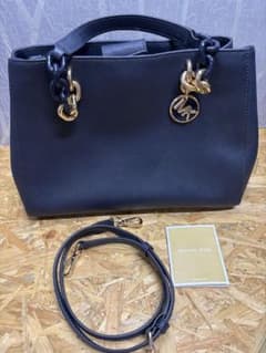 MICHAEL KORS ハンドバッグ ネイビーのサムネイル