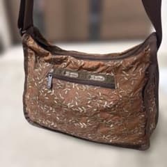 LeSportsac ショルダーバッグ ブラウン 刺繍 葉柄のサムネイル