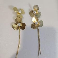 イヤリング(花　ゴールド)のサムネイル