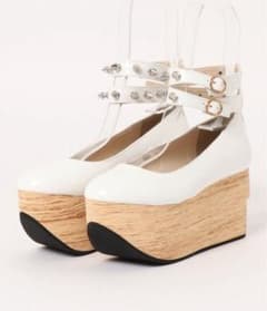 bodyline ダブルストラップ厚底シューズのサムネイル