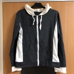 パーカーのサムネイル
