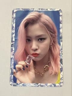 ITZY icy リュジン トレカのサムネイル