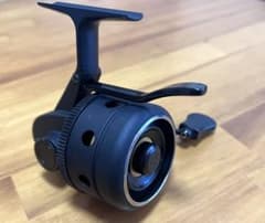 五十鈴工業　トライアングル　TU-01v blackoutリール TU-01v BLACKOUT Try-Angle トライアングル×五十鈴工業 - メルカリ