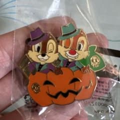 ディズニー チップとデール ハロウィン ピンバッジ - メルカリ