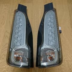 スペーシアカスタム MK42 純正テールです。のサムネイル