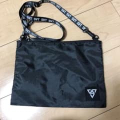 seventeen サコッシュのサムネイル