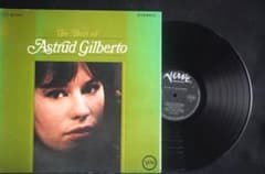 国内盤LP『ベスト・オブ・アストラッド・ジルベルト』レコード 見開き
