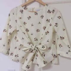 papi様専用♪OLIVE des OLIVE☆ブラウスのサムネイル