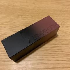新品　huda beauty フーダ　マット　リップ　dirty thirtyのサムネイル