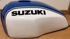 SUZUKI インパルス400タンクGK79Aクーリーカラー　塗装後未使用 SUZUKI インパルス400タンクGK79Aクーリーカラー 塗装後未使用 - メルカリ