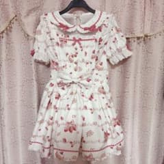 LIZLISA Creamy Berry柄ワンピース ホワイト - メルカリ