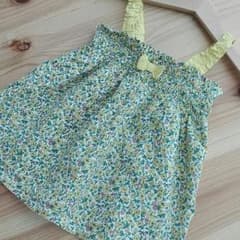 ベルメゾン　リバティ風花柄トップス90のサムネイル