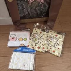 신품! 스미코구라시 컵 건착 2점 & 식탁보, 마스크 4점 세트