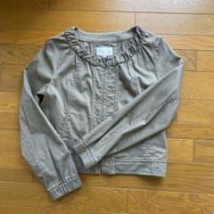 オンワード樫山anyFAM カーキ ノーカラージャケットジャンパーのサムネイル