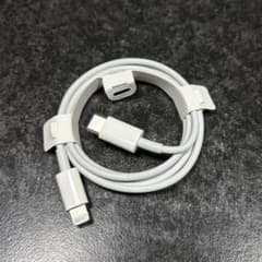 Apple iPhone Lightningコネクターケーブル　純正品　充電器のサムネイル