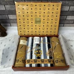 MCM タオルセット バスタオル1枚 フェイスタオル2枚 - メルカリ