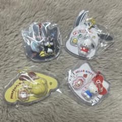 【元旦特別値下げ‼️】サンリオパッケージチャーム4点セット♡のサムネイル