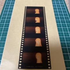傷物語 劇場版入場特典 フィルムコマ風しおり キスショット こよみヴァンプのサムネイル