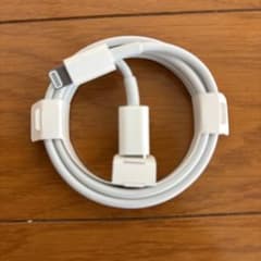 Apple Lightning - USB-C ケーブルのサムネイル