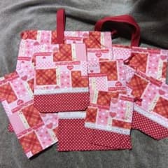 ハート柄トートバッグ レッスンバッグ★7点セット　ハンドメイド　入園バック ハート柄トートバッグ レッスンバッグ☆7点セット ハンドメイド 入園