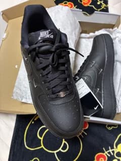 NIKE ウィメンズ エアフォースBLK25cmのサムネイル