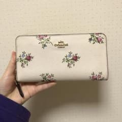 COACH コーチ 長財布　花柄のサムネイル