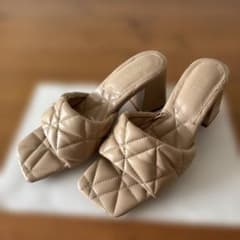 ZARA キルティングサンダル　size36のサムネイル