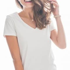 ろく6様専用 【ヴィリーナ(VIRINA）】VネックリュクスTシャツ+白トップスのサムネイル