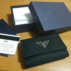 PRADAキーケースのサムネイル