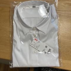 【新品未使用】ユニクロ ワイシャツのサムネイル